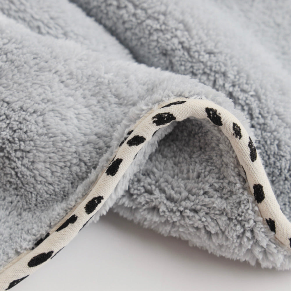 PET’S FAVORITE TOWEL , Premium High Quality Microfiber Pet Towel, Ultra-Absorbent, Quick Drying Towel,, Made in Korea